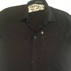 Volcom Men’s Button-Down Black Shirt, Small